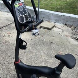 Schwinn 130 Upright Bike