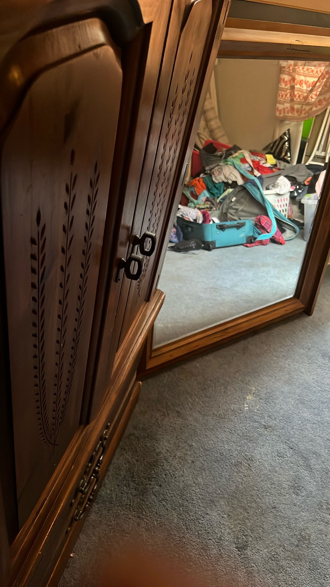 Modest Dresser And Mirror Set
