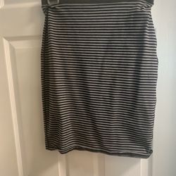  Black And White Old Navy Skirt