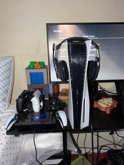 PS5 Disc Edition Gaming Bundle + PlayStation Portal + Extras