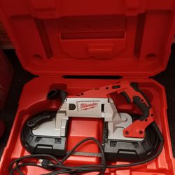 MILWAUKEE DEEP CUT BAND SAW 