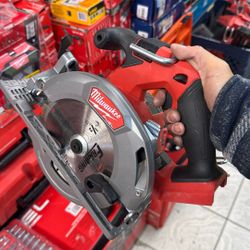 Milwaukee M18 6-1/2 Inch Circular Saw 