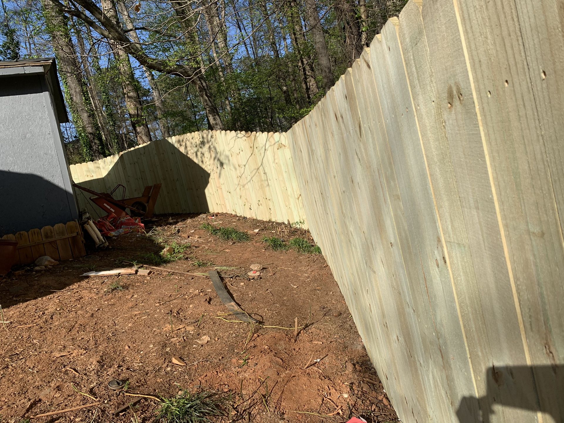 We Make Wooden Fence