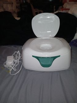 Baby wipe warmer