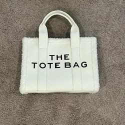Marc Jacob’s Tote Bag White Fur