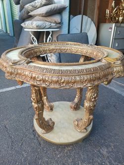 (2) Antique/French Provincial End Tables(glass Missing)