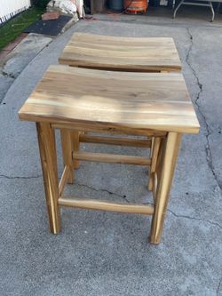 Wood Saddle-Seat Kitchen Counter Barstool