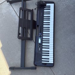 Casio Casiotone CT-S300 61-Key Digital Keyboard Blue