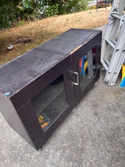 Free tv table