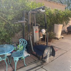 Bench Press / Weight Machine 