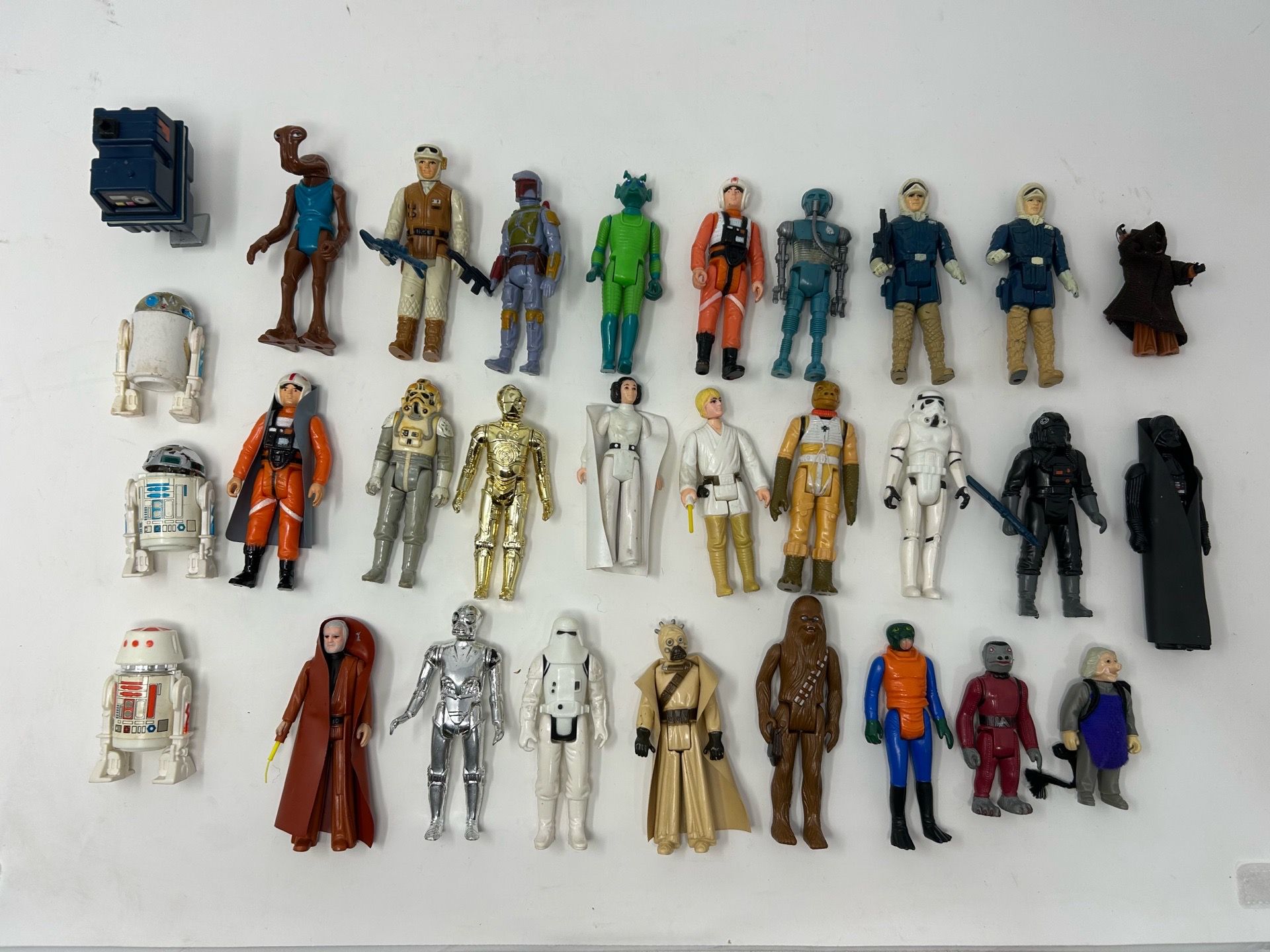 30 Vintage Kenner Star Wars 1977-85 Figures + Translucent Weapons