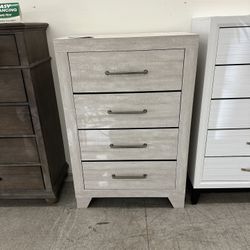 4 Drawer Chest