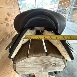 Endurance Saddle And Saddle Pad