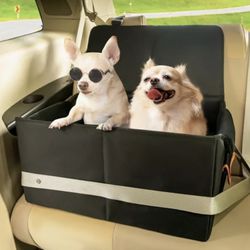 Dog Car Seat for Medium Sized Dogs Up To 45lbs Or 2 Dogs Under 25lbs