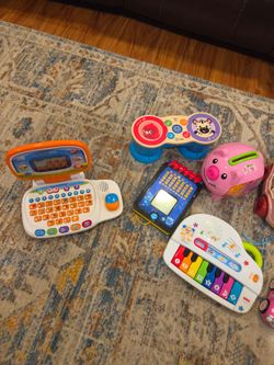 Toddler toys (11 toys)