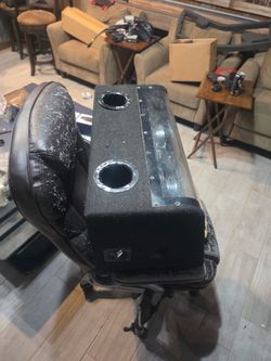 Dual 600 watt each Marine steel speaker $300