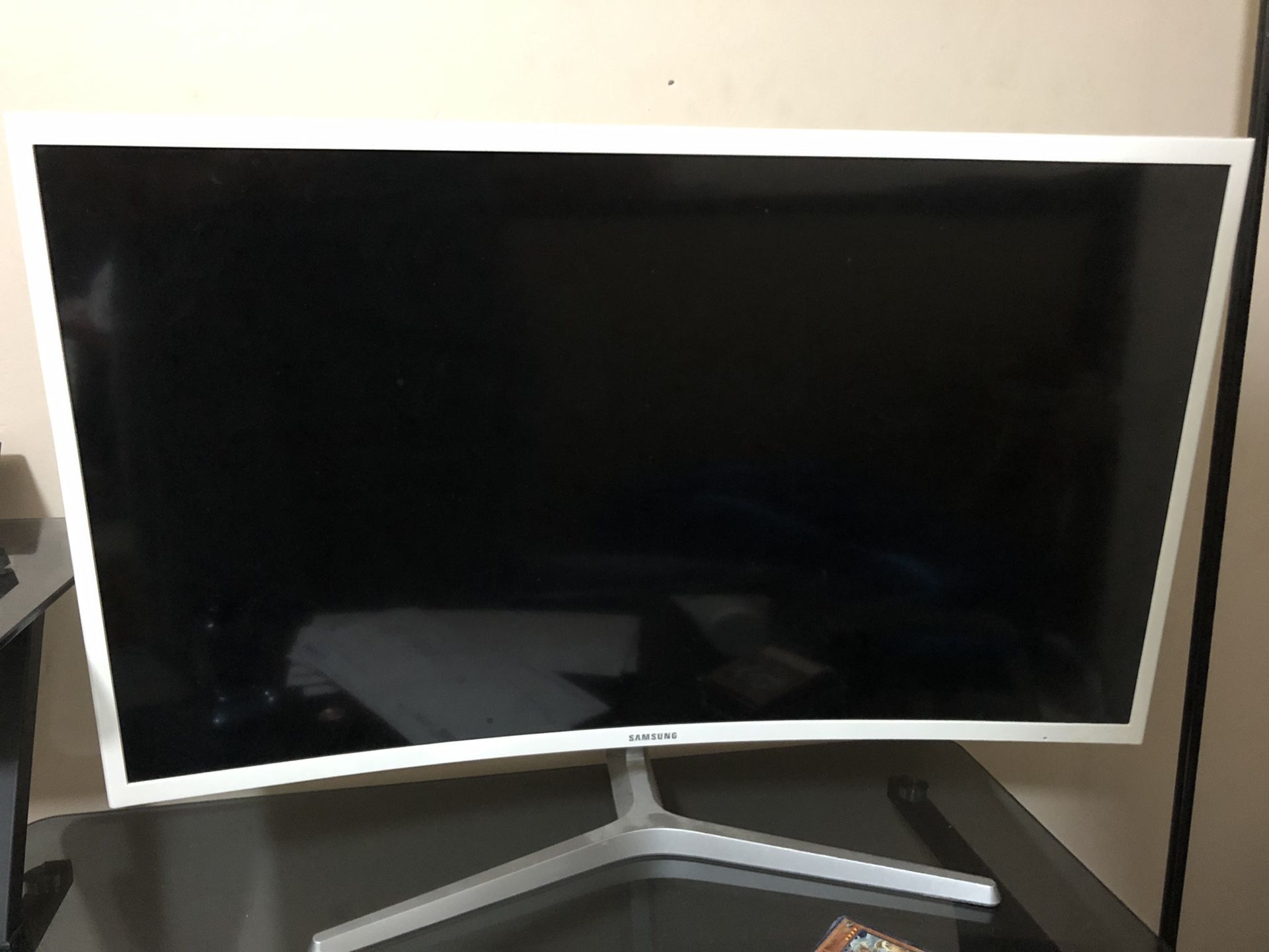 32 inch Samsung curved monitor