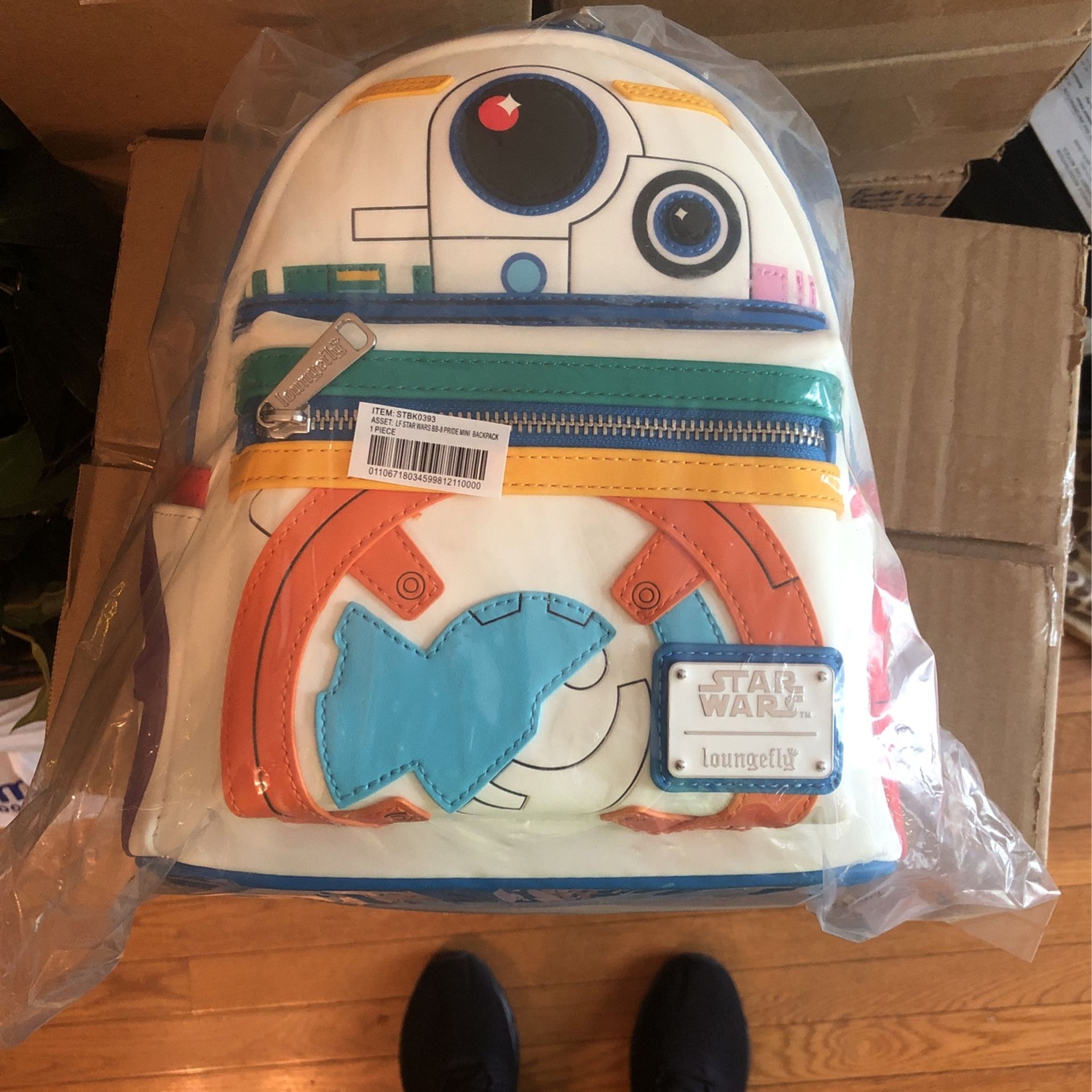 LOUNGEFLY STAR WARS BB8 RAINBOW PRIDE MINI BACKPACK BNWT,