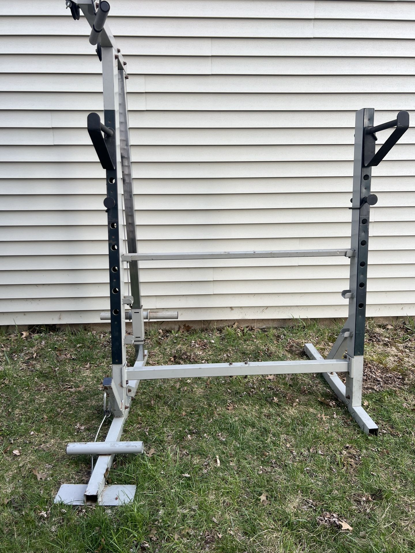 Weight Lifting Squat Rack With Pulley System 