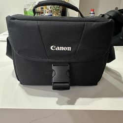 Canon EOS Rebel T6 Camera