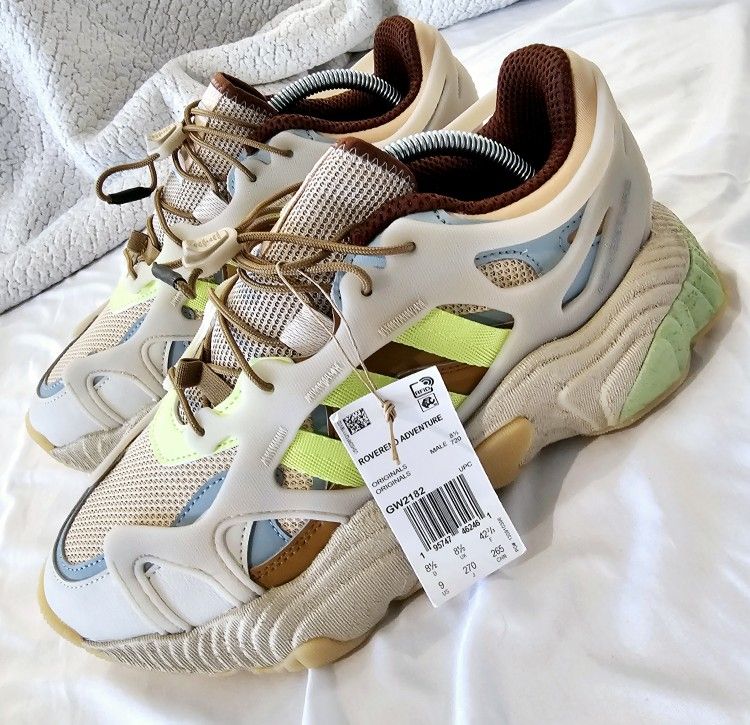 Adidas Roverend Adventures