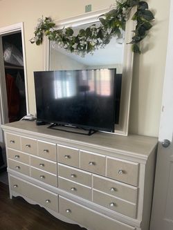 FREE Dresser + Large Mirror — Pickup Only