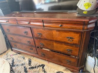 Dresser