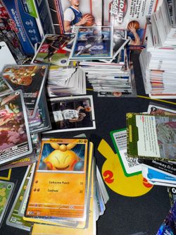 BULK BOX OF CARDS 500+