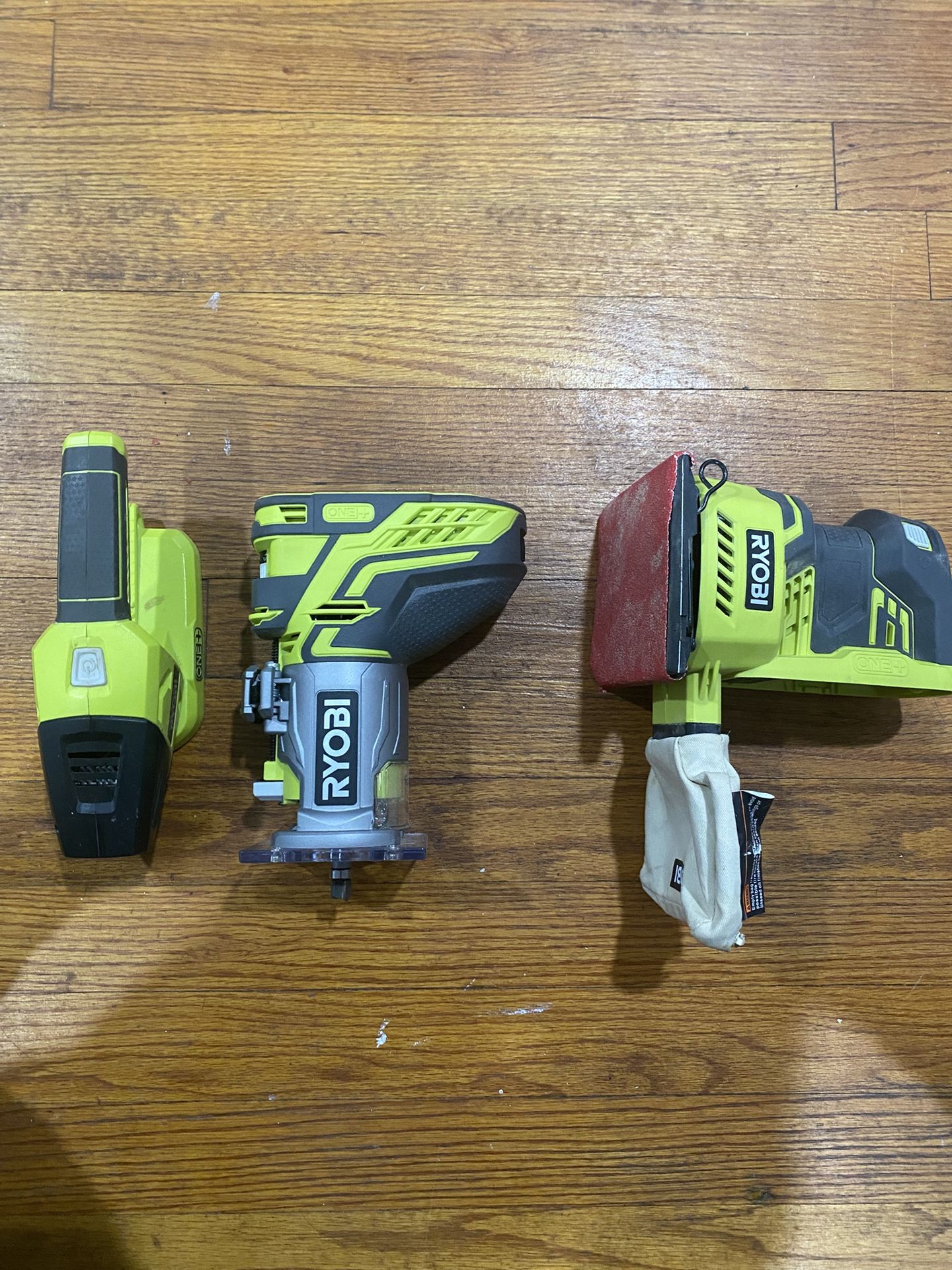 Ryobi ONE+ 18 V Bare Tool Bundle: Dust Extractor + ¼″ Trim Router + Detail Palm Sander (No Batteries)