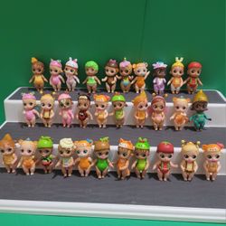 Baby Born Surprise Mini Babies Dolls Lot of 31 Toys.