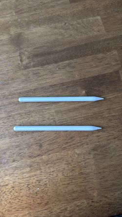 2 Apple Pencils-Like new, work perfectly! ✏️🍎