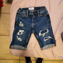 ABERCROMBIE BOYS SHORTS SIZE 11/12
