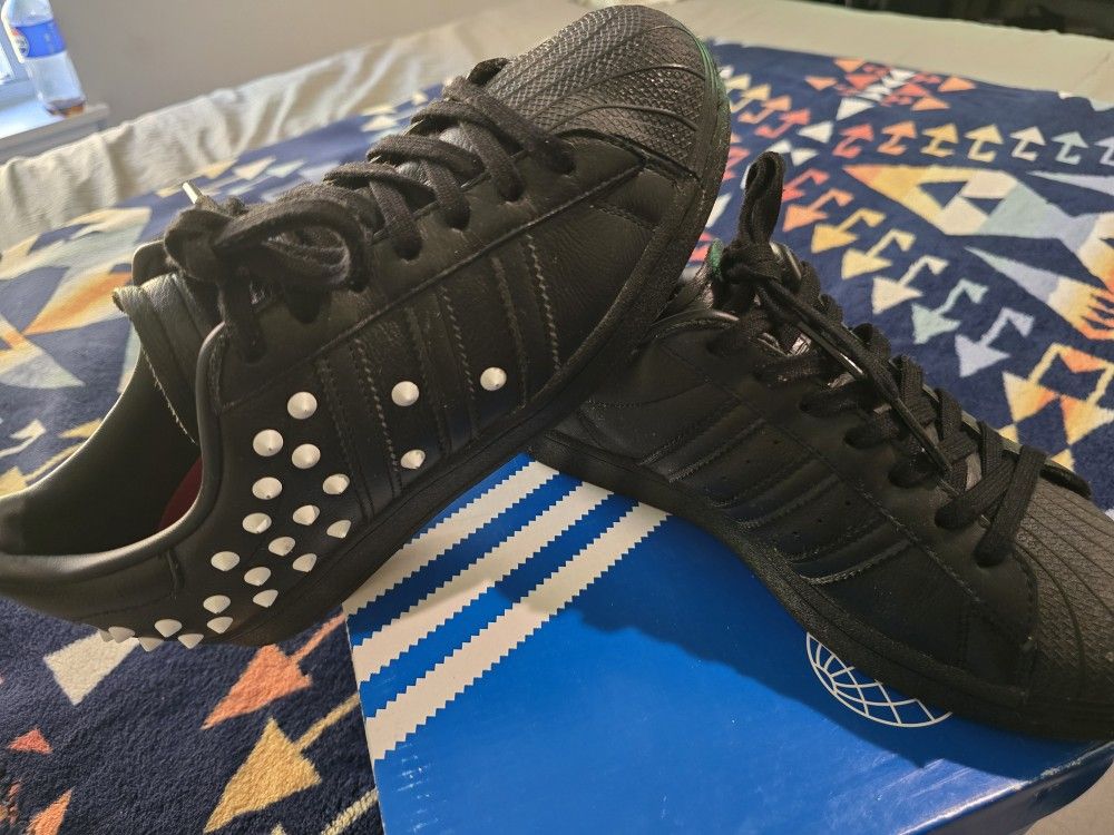ADIDAS SUPERSTAR WOMEN SHOES FV3343 BLACK WHITE STUDDED Size 8.5