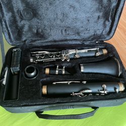 Mendini by Cecillo Bb Clarinet w/ Case