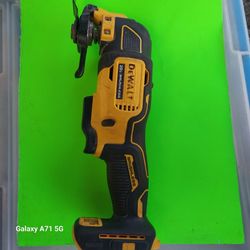 Dewalt Multi Tool 