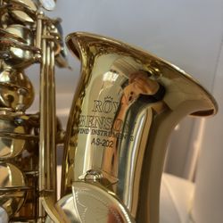 Alto Saxophone - Roy Benson AS-202
