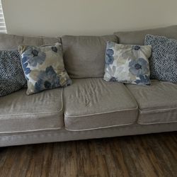 Sofa Set in Excellent Condition