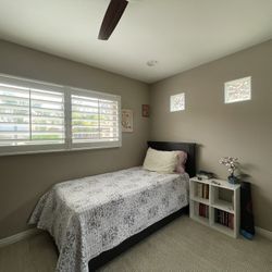 Beautiful Single Bed(Mattress Comes Free!)