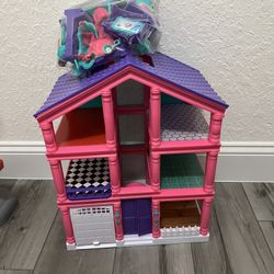 Small Doll House