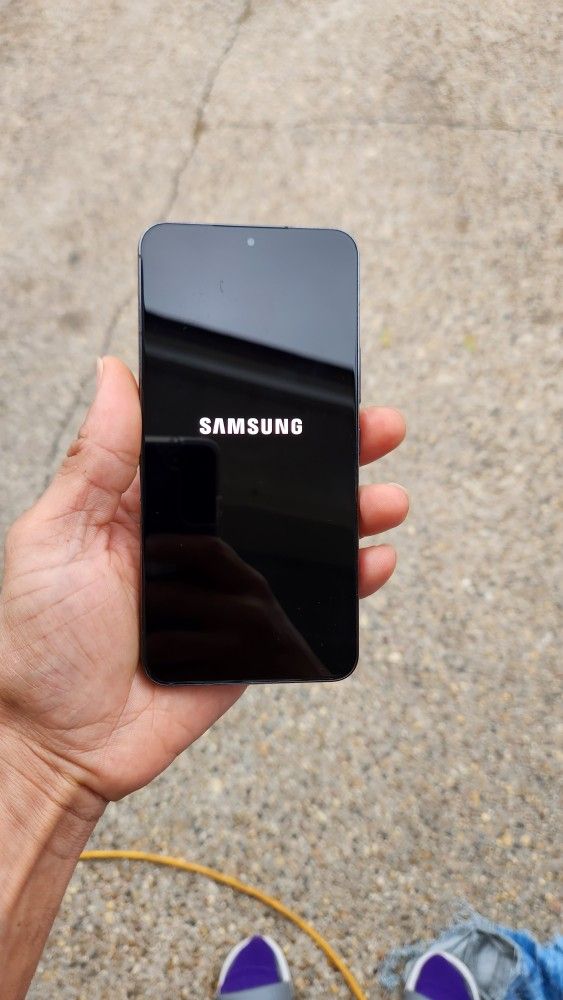 Factory Unlocked Samsung Galaxy S22 128GB BLACK 
