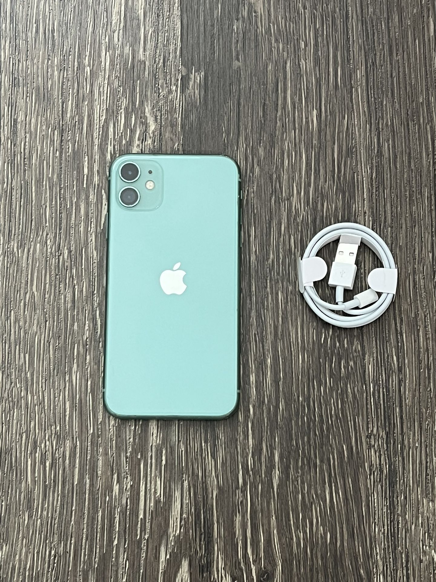 iPhone 11 Green UNLOCKED FOR ANY CARRIER!