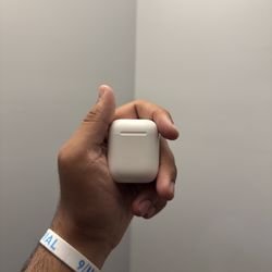 Apple AirPods (1st Gen) Charging Case Only