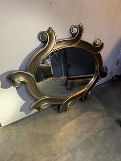 Oval Shaped Mirror 