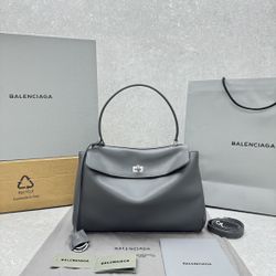 An exquisite and fashionable women's handbag