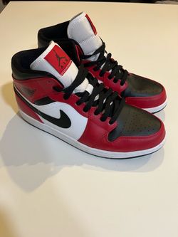 Jordan 1 mid Chicago Toe M size 10 No Box