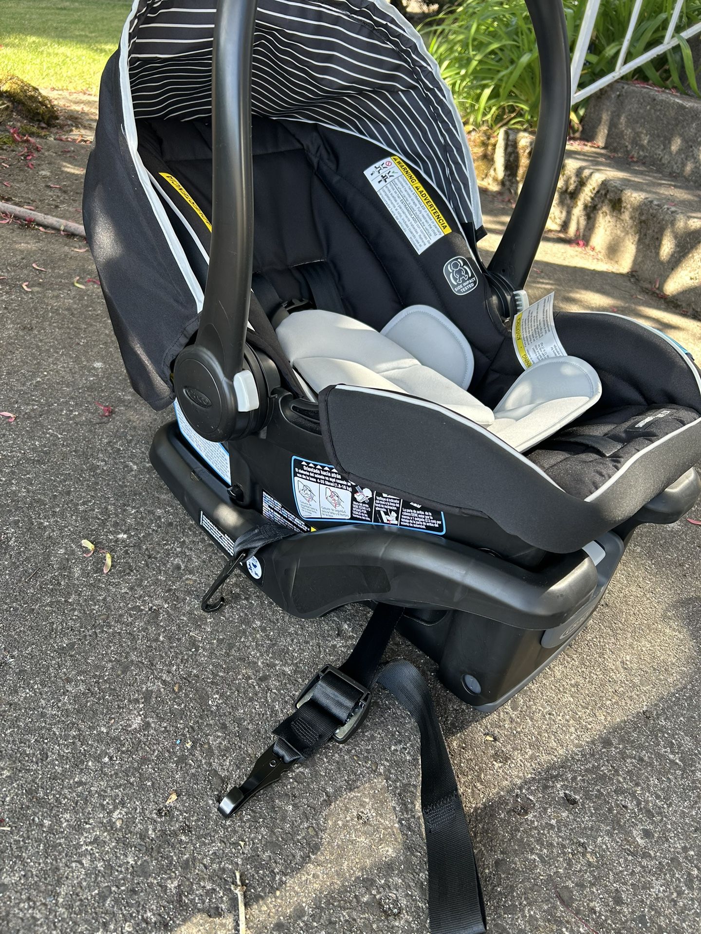 Graco Snugride 35 LITE LX car seat