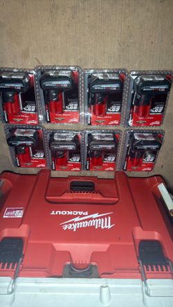 Milwaukee m12 red lithium high output XC 5.0 (NEW)
