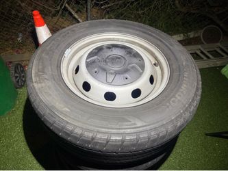 Ford Transit 250 Wheels
