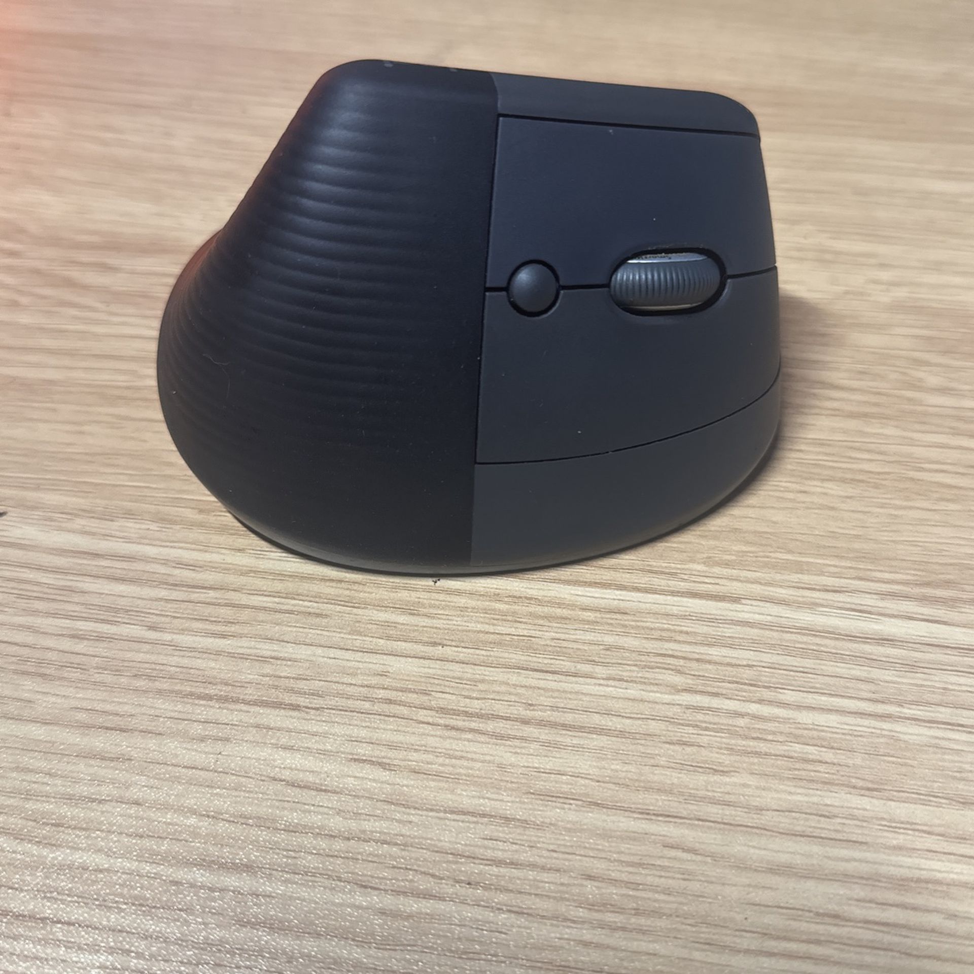Logitech Ergonomic Bluetooth Mouse
