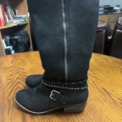 Women’s Boots From Kohls-size 7.5